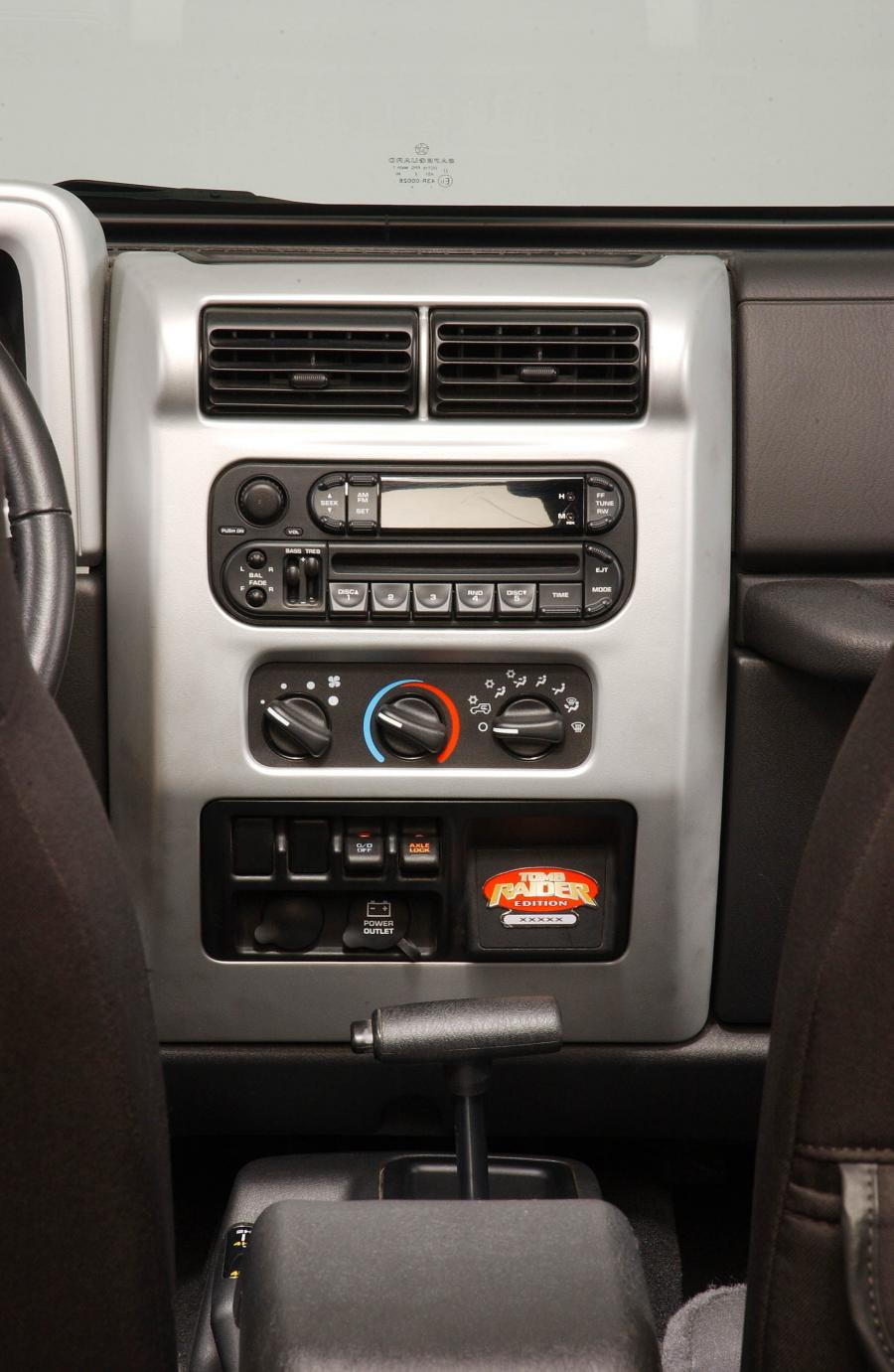  Jeep Wrangler Rubicon 2003 года  (фото 28 из 59)